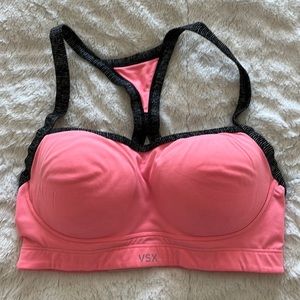 Victoria secret sports bra size 32D